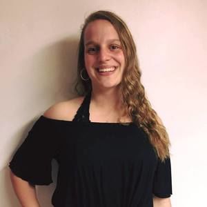 Meet your Posher, Julia